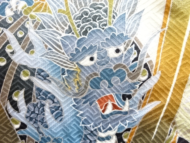 JAPANESE KIMONO / ANTIQUE BOYS KIMONO / SILK / MON TSUKI / WAR HELMET